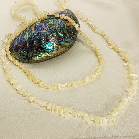 Колие Бял Седеф