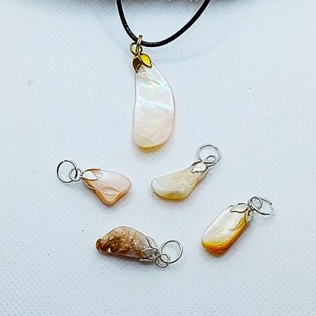 Висулки Зодиакални Камъни от Бял Седеф