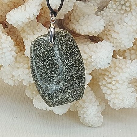 Висулки и Медальони от Ахат "Древно Море"