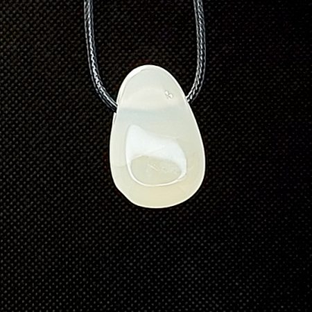 Висулки и Медальони Лунен Камък